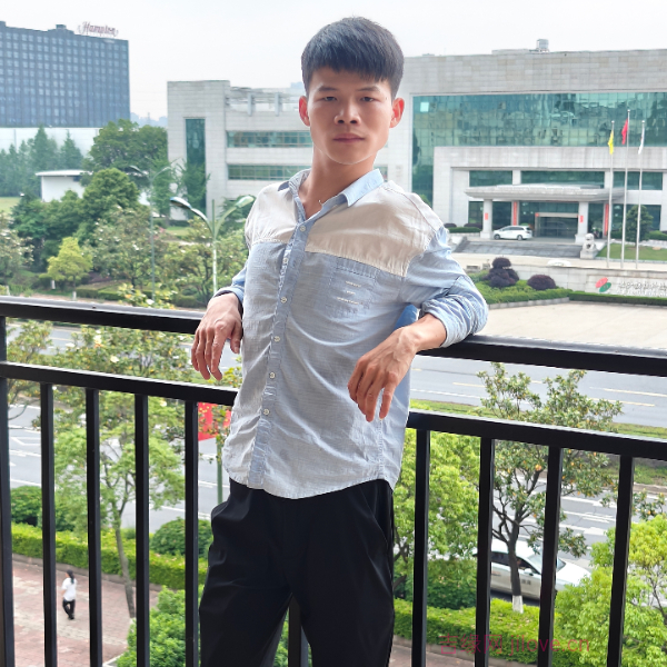 湖南28岁单身帅哥真诚找对象-宜春征婚相亲网